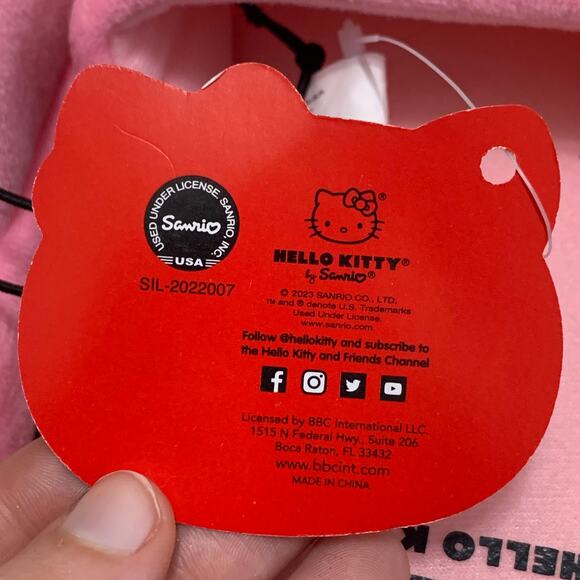 Hello Kitty Sanrio Fleece Slides Slippers NWT Womens Sz S (4-5) Pink Lightweight - Picture 3 of 4